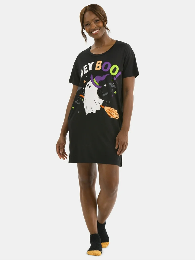 Halloween Women's Printed Sleepshirt Top and Socks Set from Way to Celebrate, 2-Piece, Sizes XS-3... | Walmart (US)