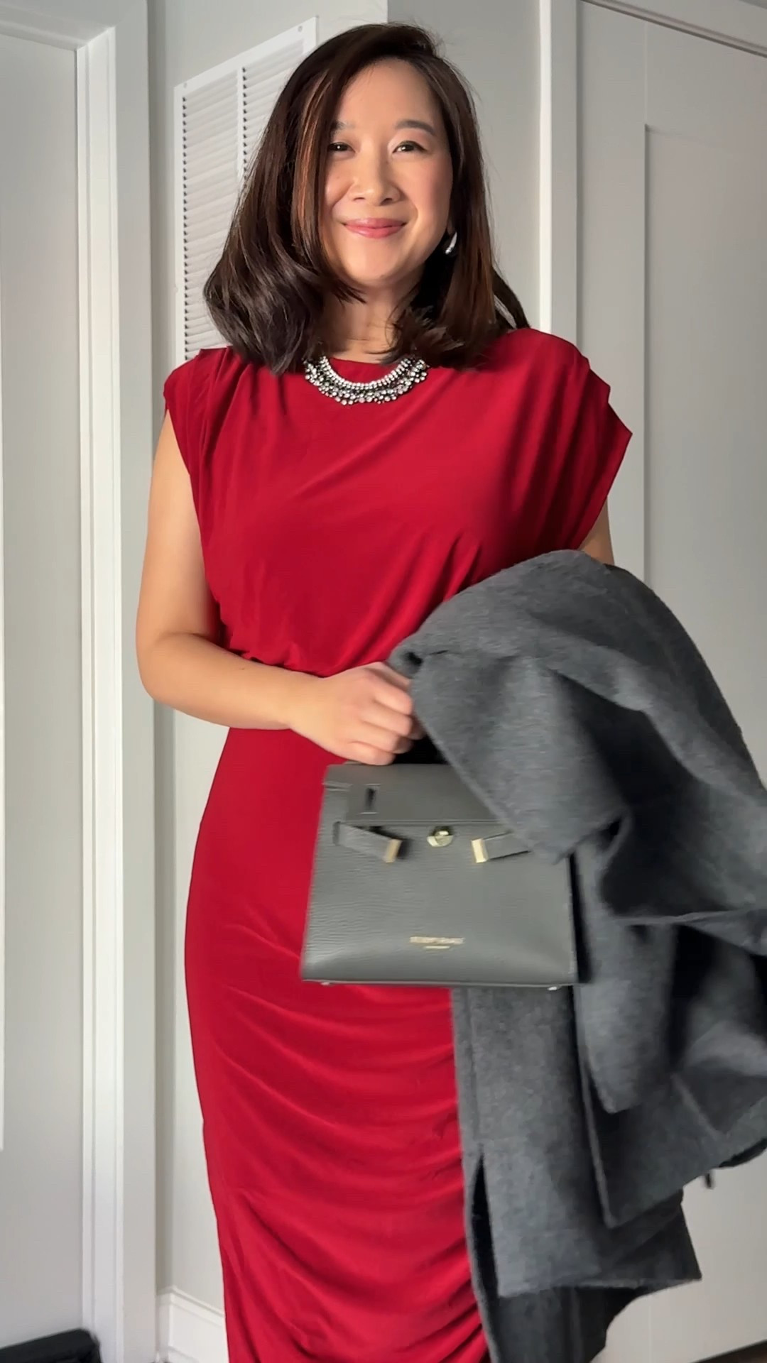 Perfect holiday dress that comes with sculpting 

#LTKHoliday