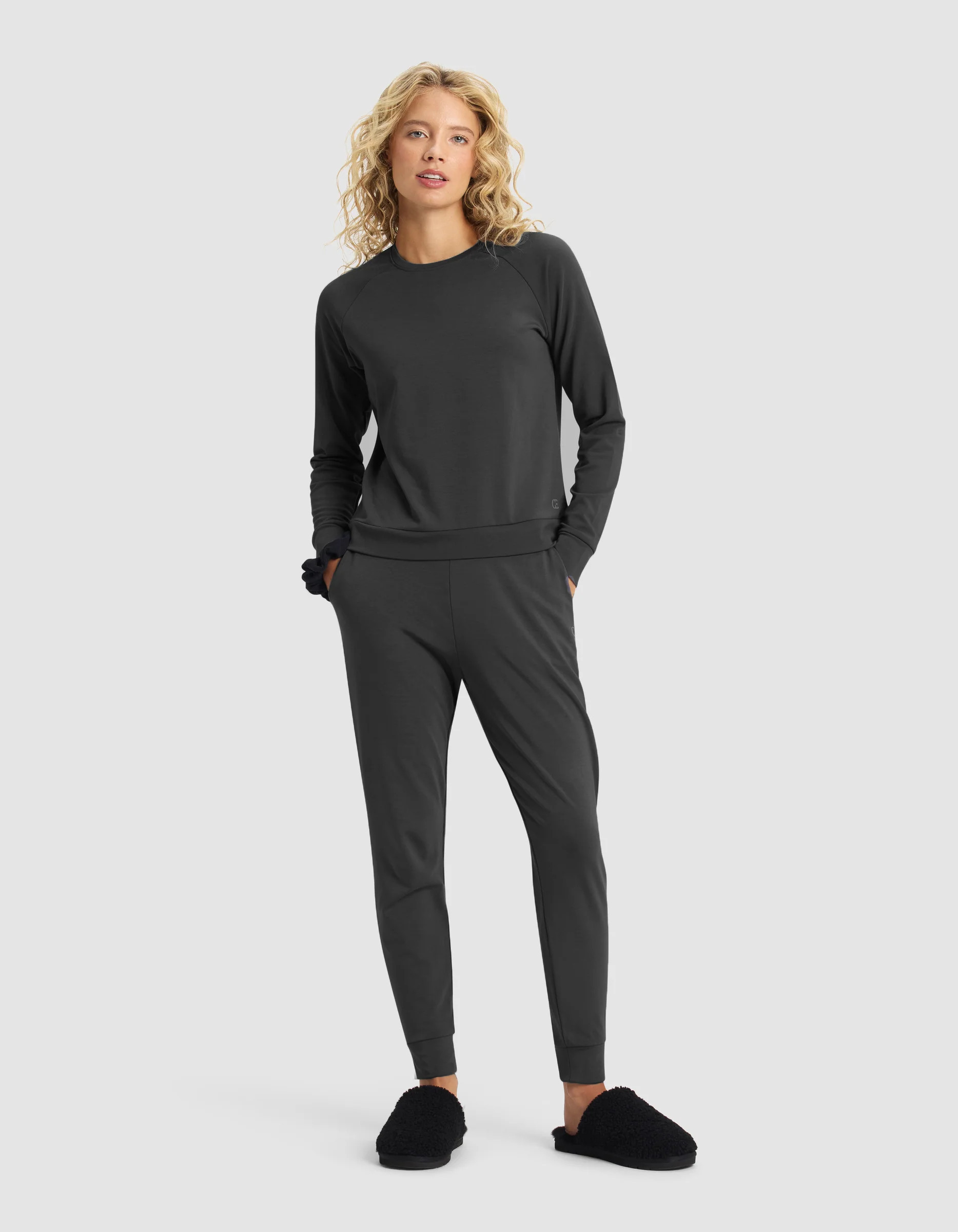 Women's Brushed Bamboo Viscose Jogger Set in Charcoal (Size: XL) - Cozy Earth | Cozy Earth