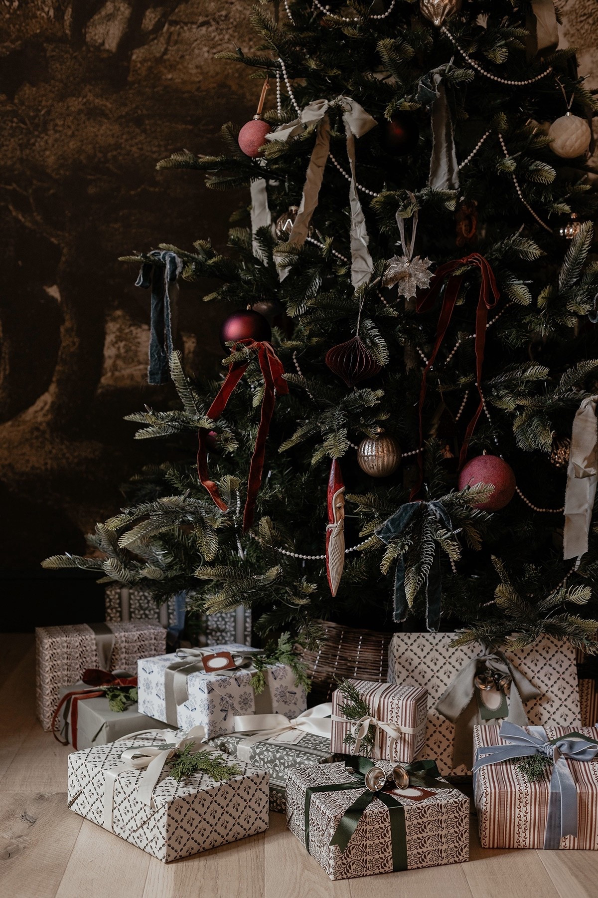 Our playroom tree & gift wrap inspo 🎁 

#LTKHome #LTKSeasonal