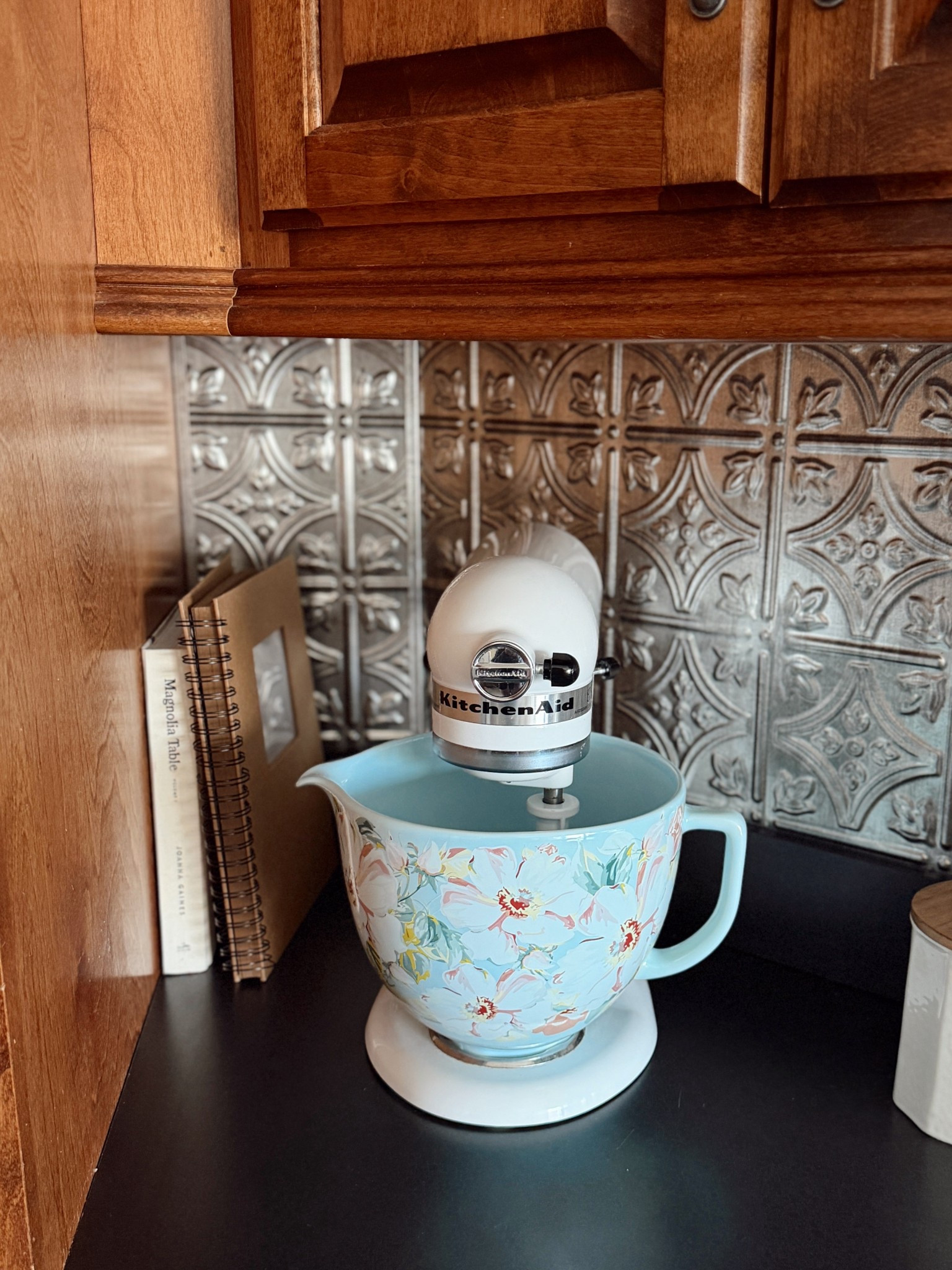 floral kitchen aid mixer bowl




#LTKHome