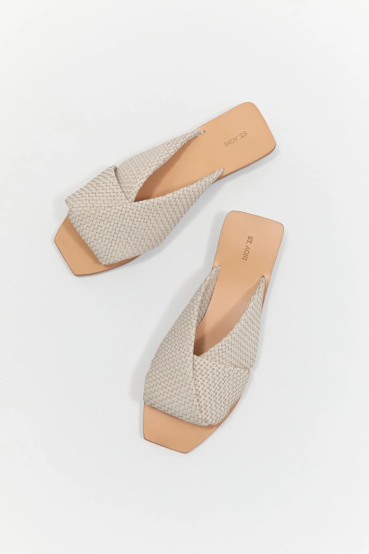 Woven Padded Twist Slide - Ecru | St. Agni