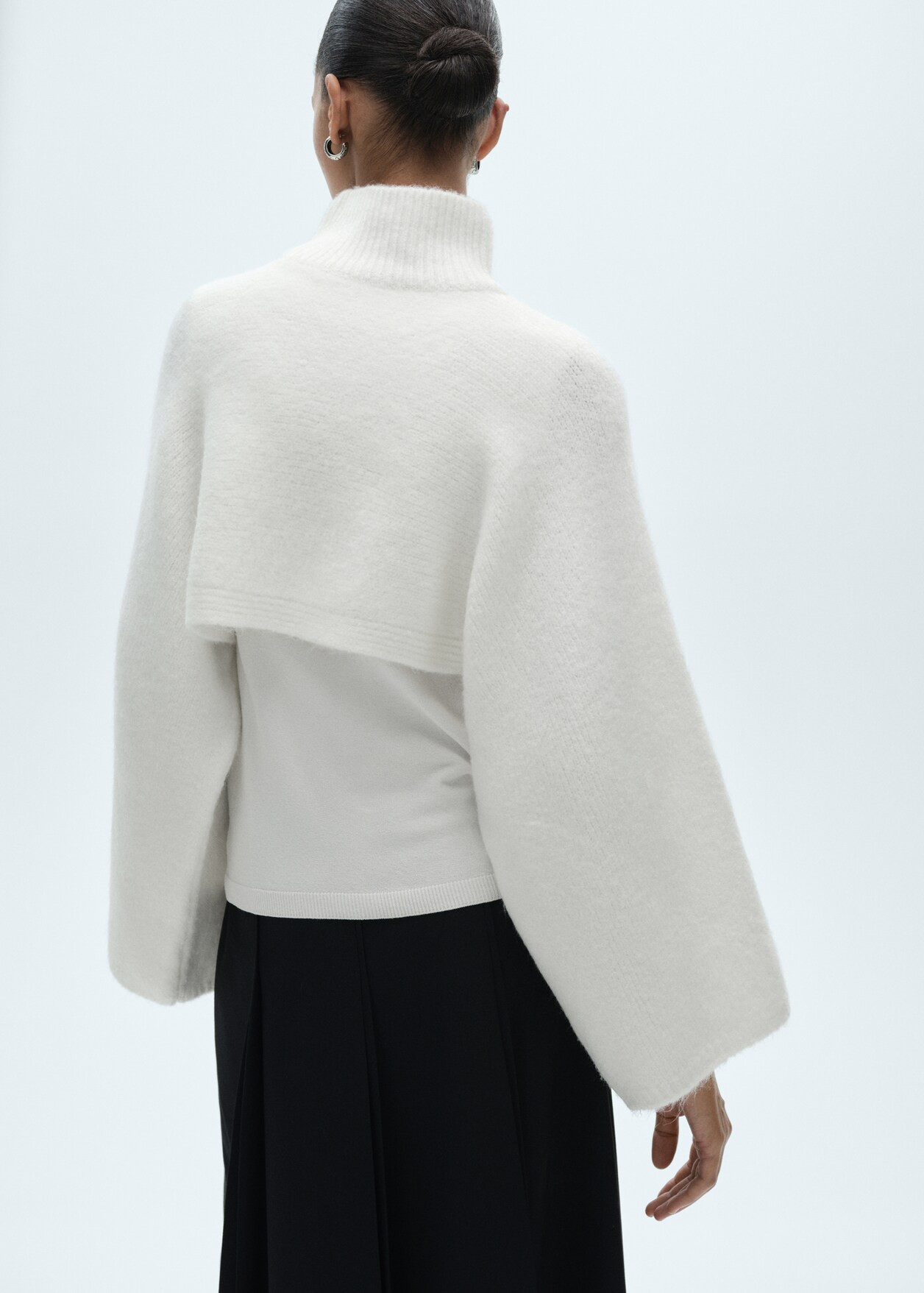 Combined high collar sweater - Women | MANGO United Kingdom | MANGO (UK)