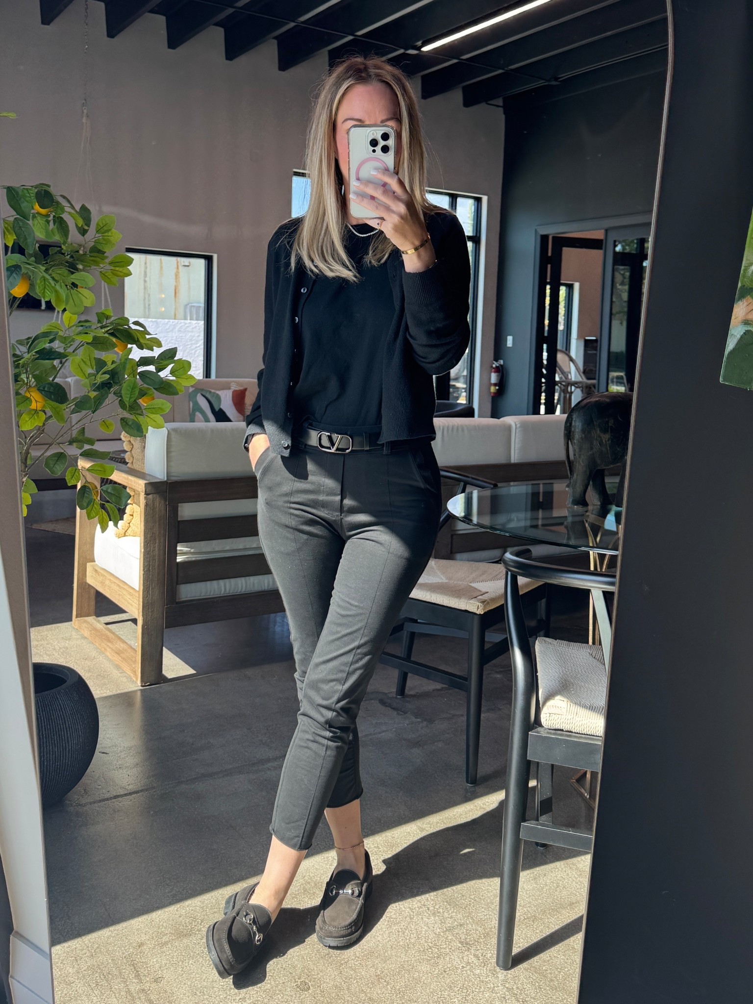 Basic black

#LTKOver40 #LTKWorkwear #LTKStyleTip