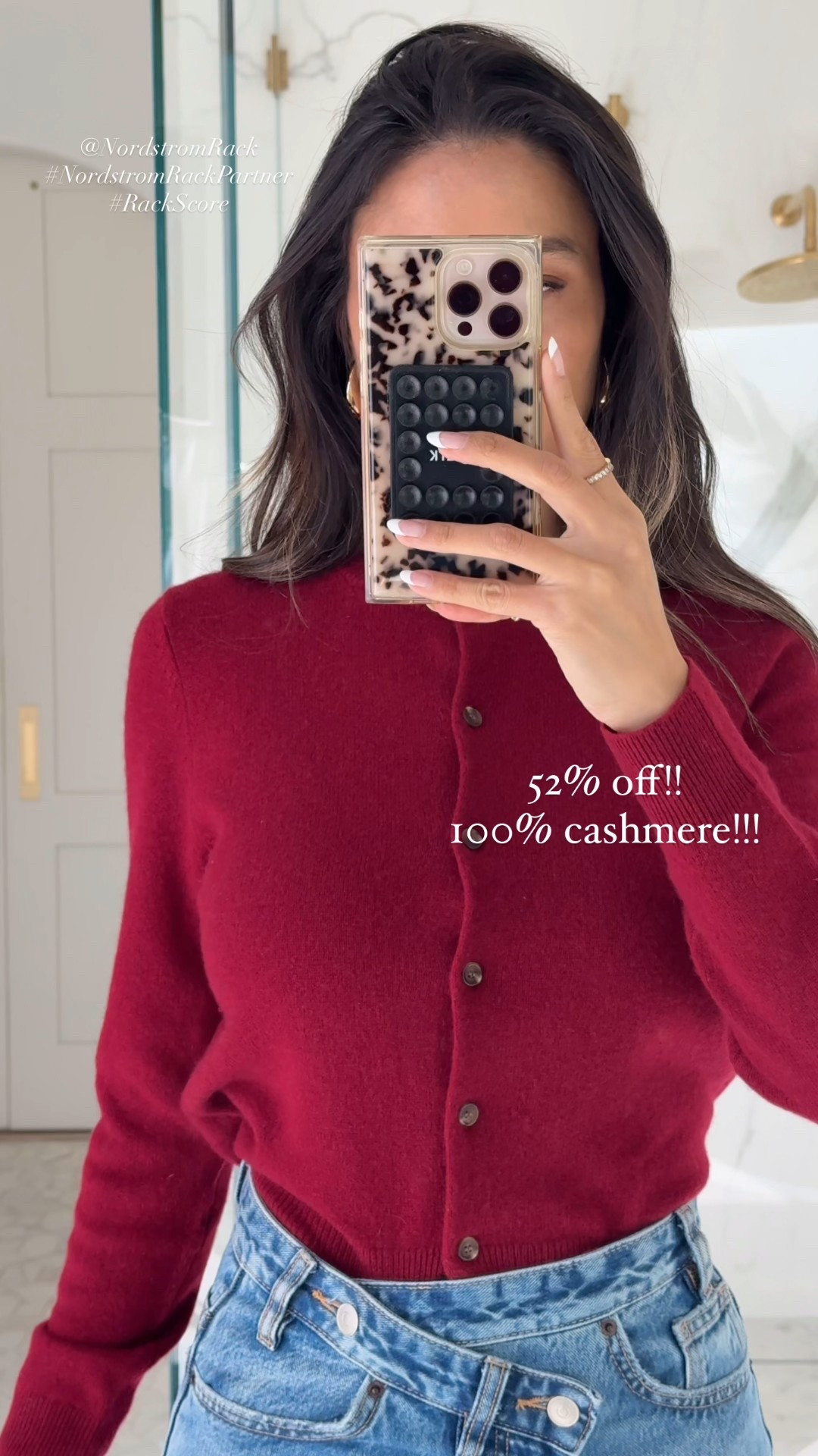 Scroll to shop! Follow for more! 52% off!! 100% cashmere!! You do not need to pay full price for total Lux! I put these on an instantly felt expensive! These are make perfect gifts as well!! Sooo glad you are here, Beautiful!!! Xo!!! @NordstromRack #NordstromRackPartner #RackScore

#LTKSaleAlert #LTKFindsUnder100 #LTKGiftGuide