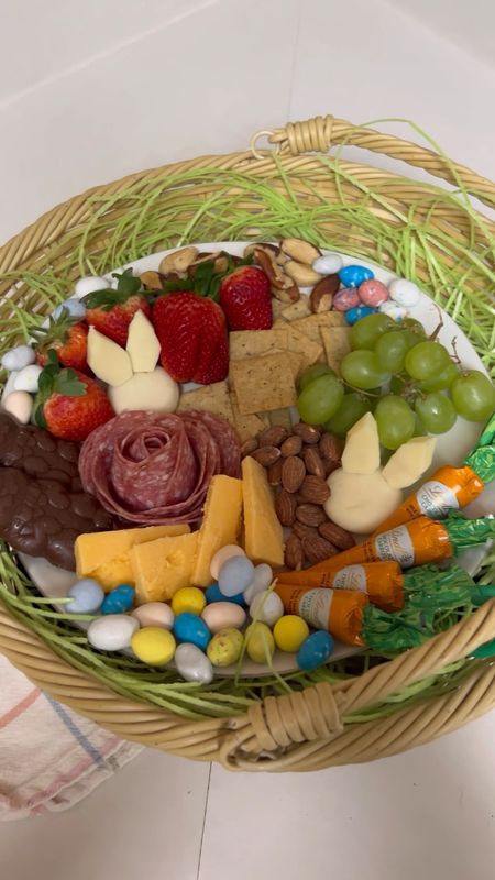 Easter Charcuterie Basket 🐰

#LTKSeasonal #LTKparties #LTKSpringSale