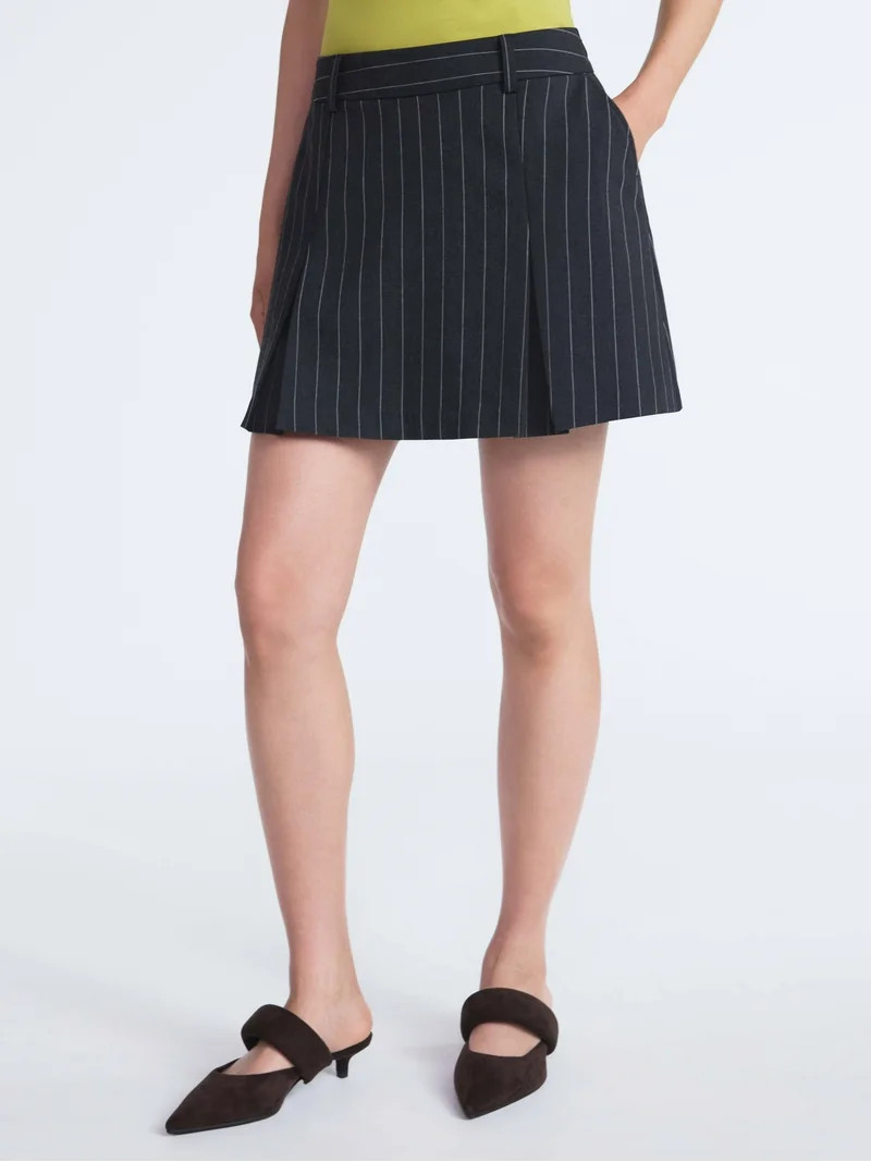 Scoop Women’s Pinstripe Pleated Mini Skirt, Sizes 0-20 | Walmart (US)
