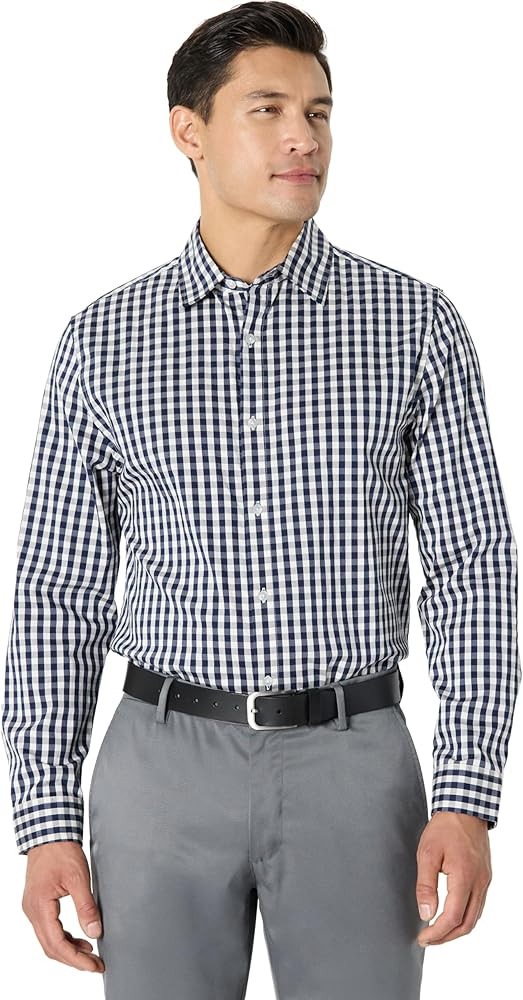 Amazon Essentials Men's Regular Fit Long Sleeve Wrinkle Resistant Stretch Dress Shirt | Amazon (US)