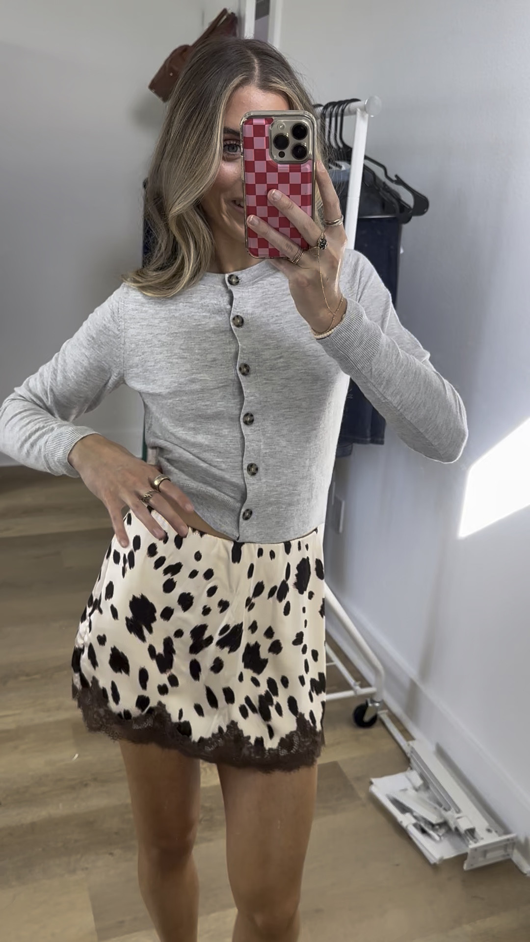 Abercrombie skirt size XS. High Rise Lace & Satin Mini Skort

High rise mini skort in our textured satin fabric, featuring a lace-trim lined hem, shorts lining for comfort and side zip closure for a secure fit.


#LTKSaleAlert #LTKFallSale #LTKFindsUnder100