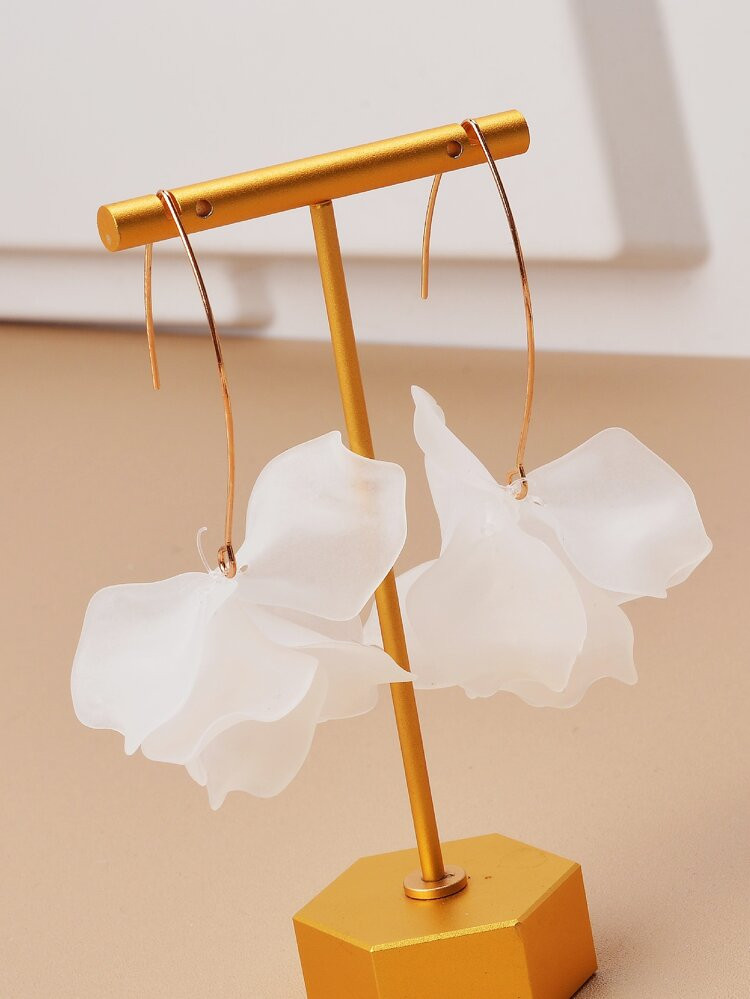 2pcs Petal Drop Earrings | SHEIN