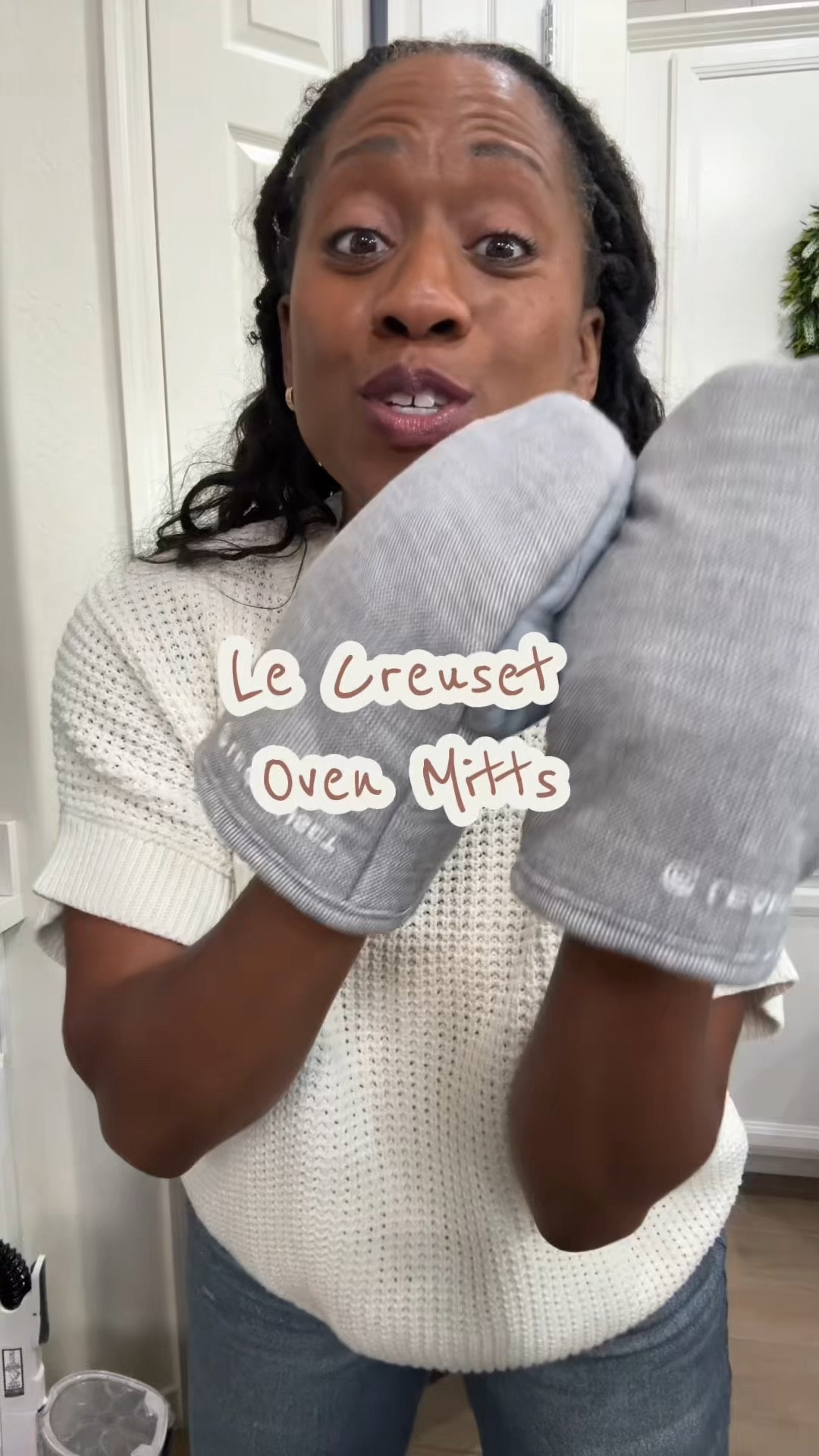 Mini oven mitts 🔥 
Secure grip + heat protection for easy baking and cooking. Perfect for everyday kitchen use. @QVC 

#LTKfoodie #LTKHome #LTKSaleAlert
