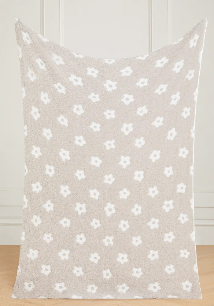 Daisy Buttery Blanket | The Styled Collection
