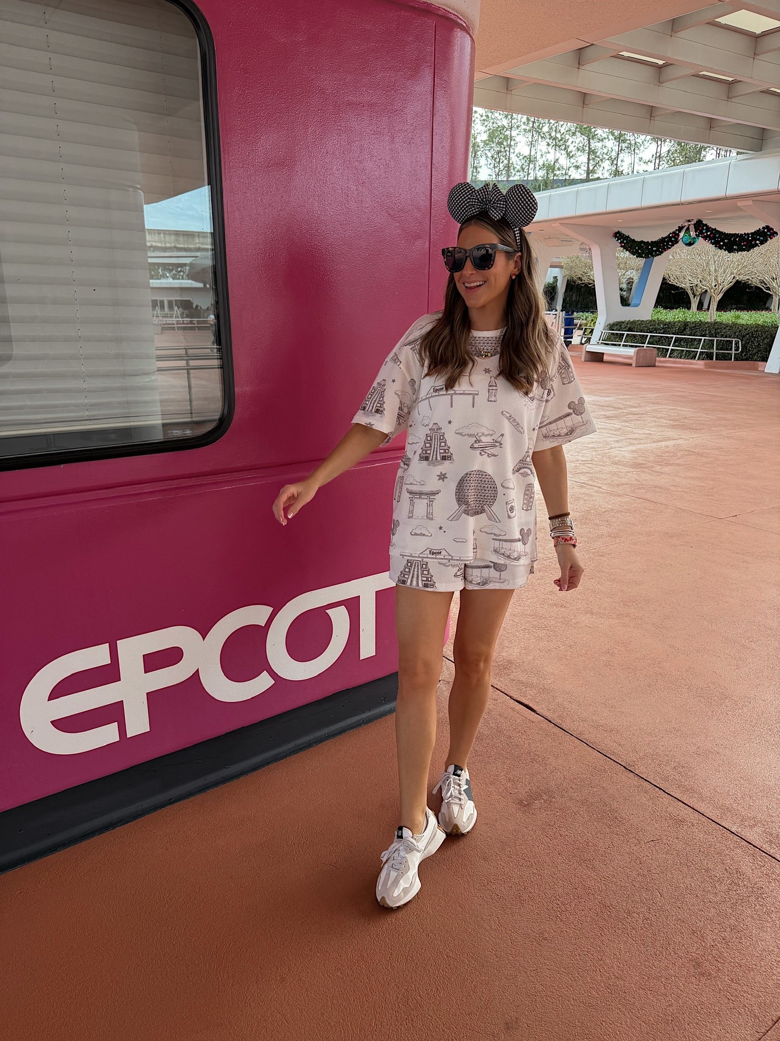 Today’s Epcot ootd! Jacket is Amazon & linking some outfit options! What to wear to Walt Disney world. 

#LTKTravel #LTKHoliday #LTKootd