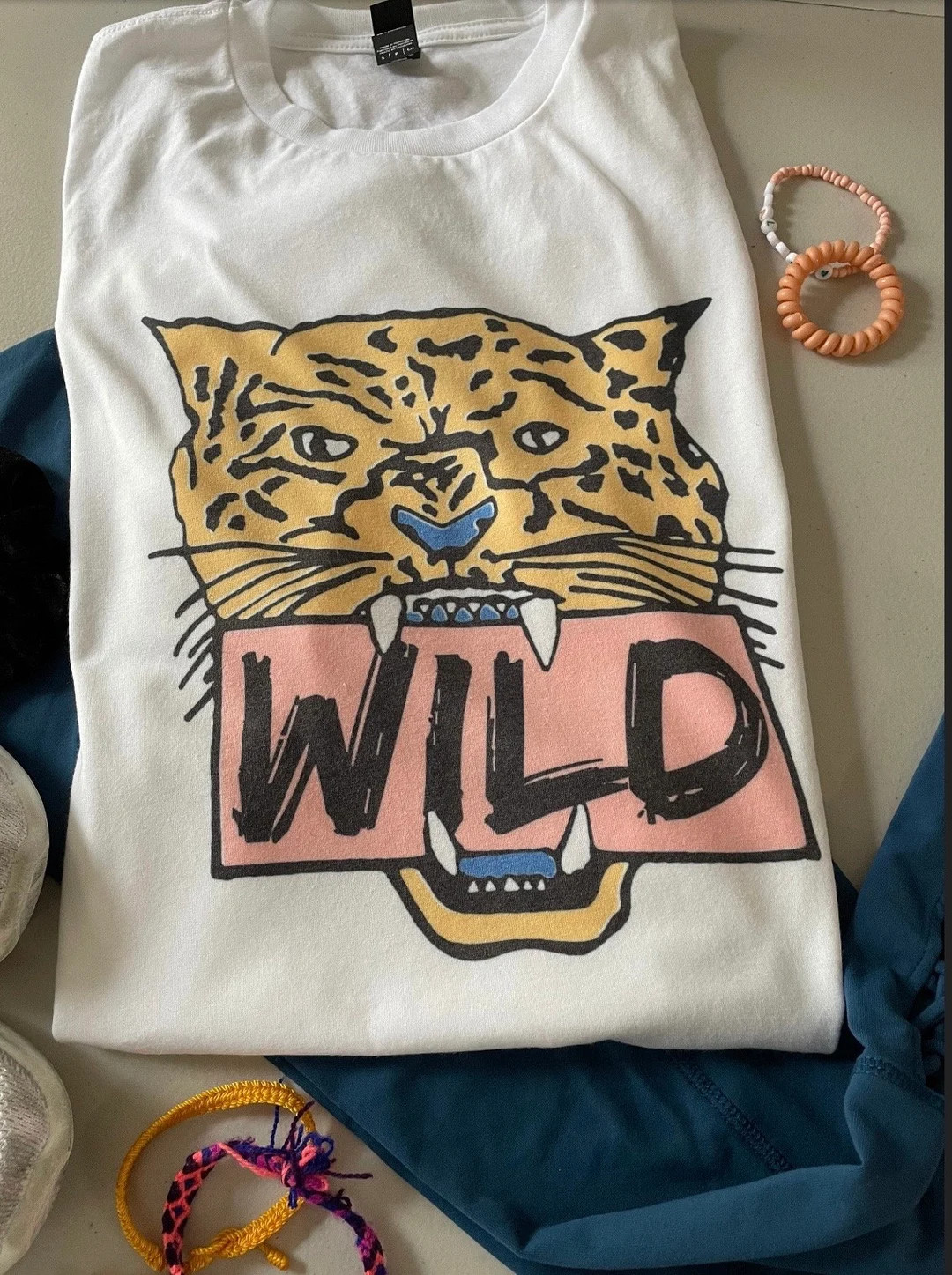 Tiger Wild/unisex Tee/ Vintage Feel/white - Etsy | Etsy (US)