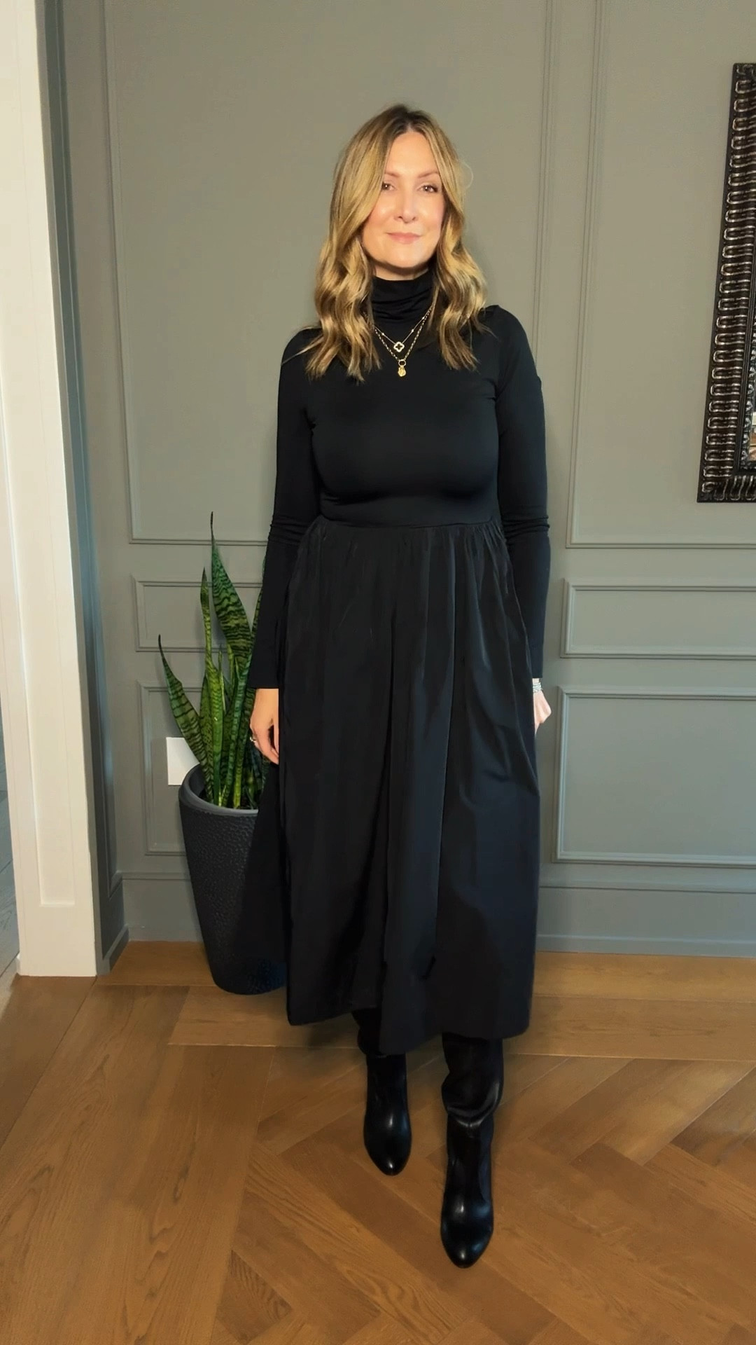 A black maxi dress. Perfect for autumn 🍂 .

#LTKfall #LTKdresses #LTKcanada