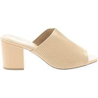 Mia Sandals: Ivory Shoes - Size 7 1/2 | ThredUp (US)