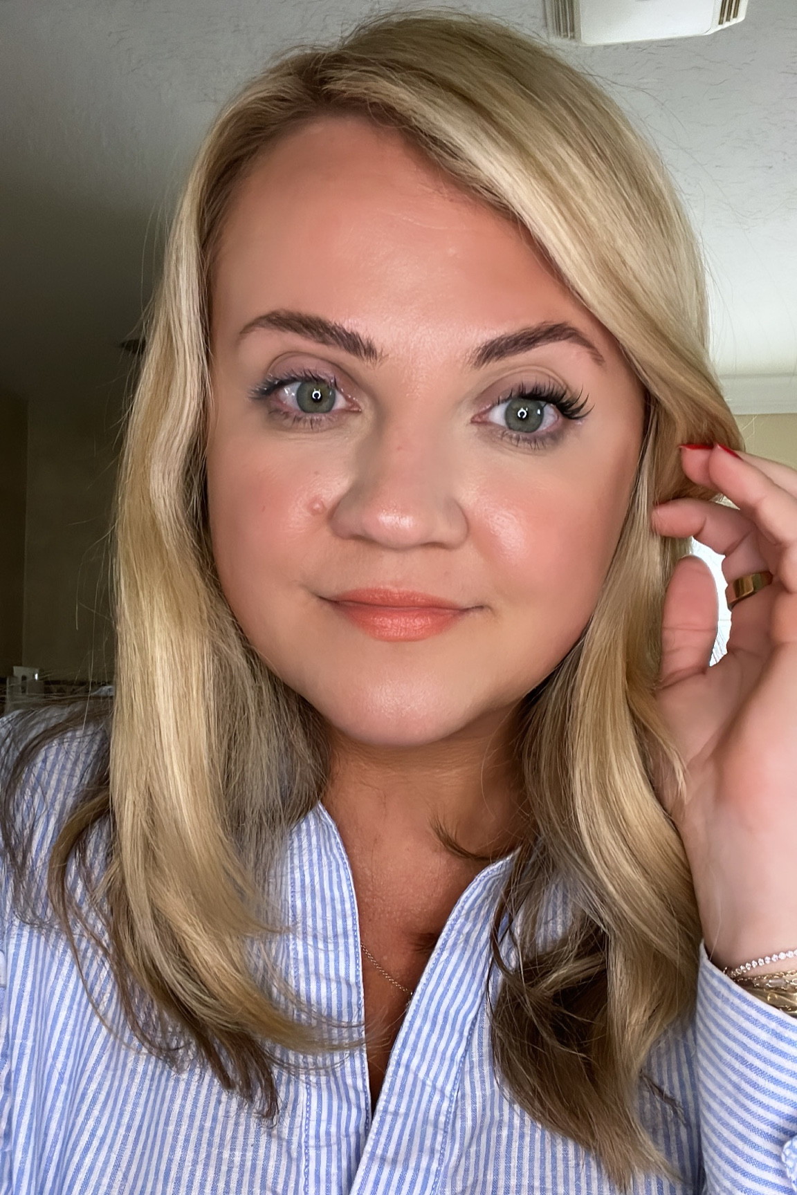 Taylor Swift concert


I have never worn fake eyelashes before, but I got the Kiss Impress press and go lashes, and WOW!

I have them on the right and none on the left in this photo, and that’s just three individual sets toward the outer eye! So good!

The first individual piece was hardest to put on just because I’ve never applied false lashes before, but I got the hang of it and loved them.

These come pre-glued and can be used 2-3 times. I wore three on each eye for the Taylor Swift concert and they stayed put all night in an outdoor stadium concert in Florida. Talk about a true test!

#LTKFind #LTKbeauty