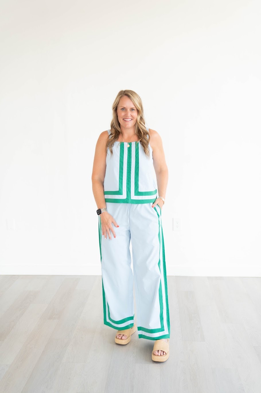 Cute matching sets

Amazon fashion Amazon finds travel outfit loungewear matching sets summer outfit mom style mom outfit trendy fashion

#LTKgrwm #LTKootd #LTKmomlife