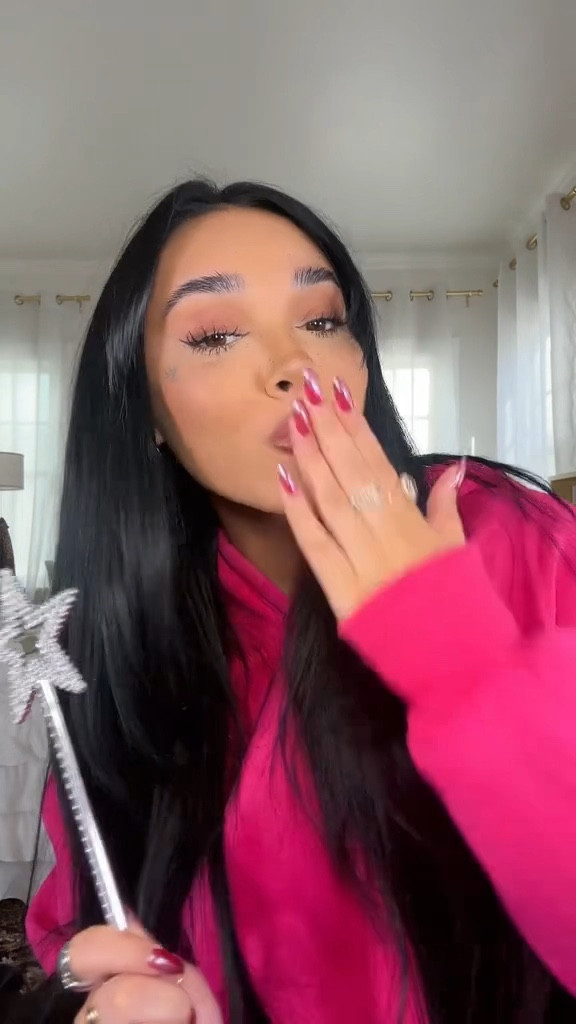 happy Wicked day!!!🥹🪄🫧 IM SO EXCITED!!!! 

 

#LTKWatchNow #LTKStyleTip #LTKBeauty