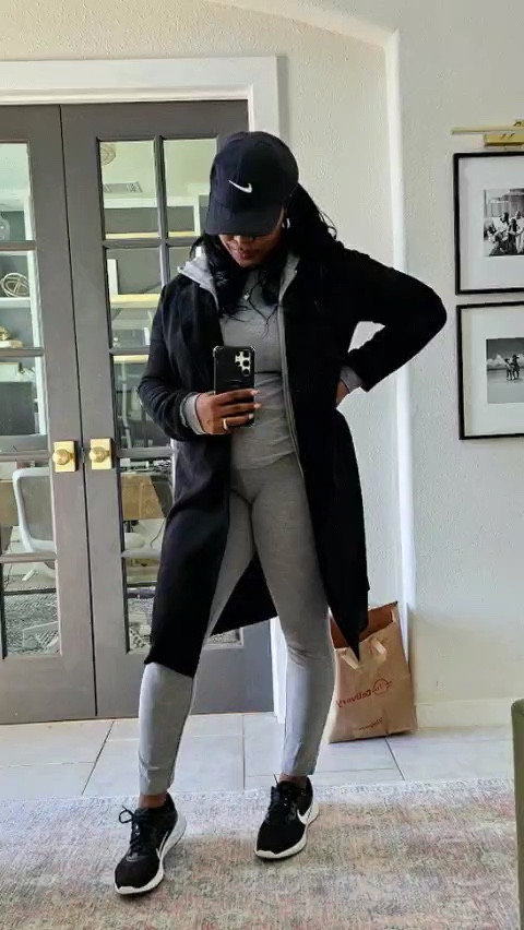 Shop my weekend mom OOTD 🤍

#outfit #outfitidea #mom #momoutfit #comfy #nike #sneakers #nikesneakers #comfyoutfit #matchingset #style #momstyle #weekend #casual #casualoutfit #athleisure 

#LTKsalealert #LTKfindsunder50 #LTKstyletip