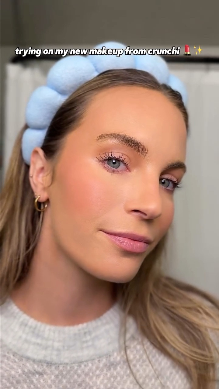 Crunchi just became my new makeup obsession 🤍 Clean formula, insane pigment, and beautiful colors 💋💄✨

Comment SHOP to get links to these gorgeous products! 

#crunchi #uncompromisedbeauty #cleanbeauty #makeupjunkie #cleanmakeup @crunchicollection