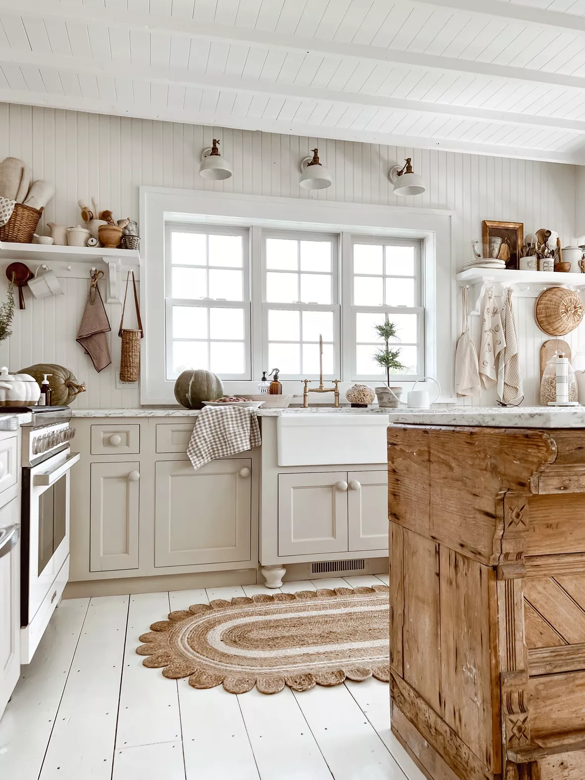Cozy Farmhouse Kitchen Decor - Liz Marie Blog
