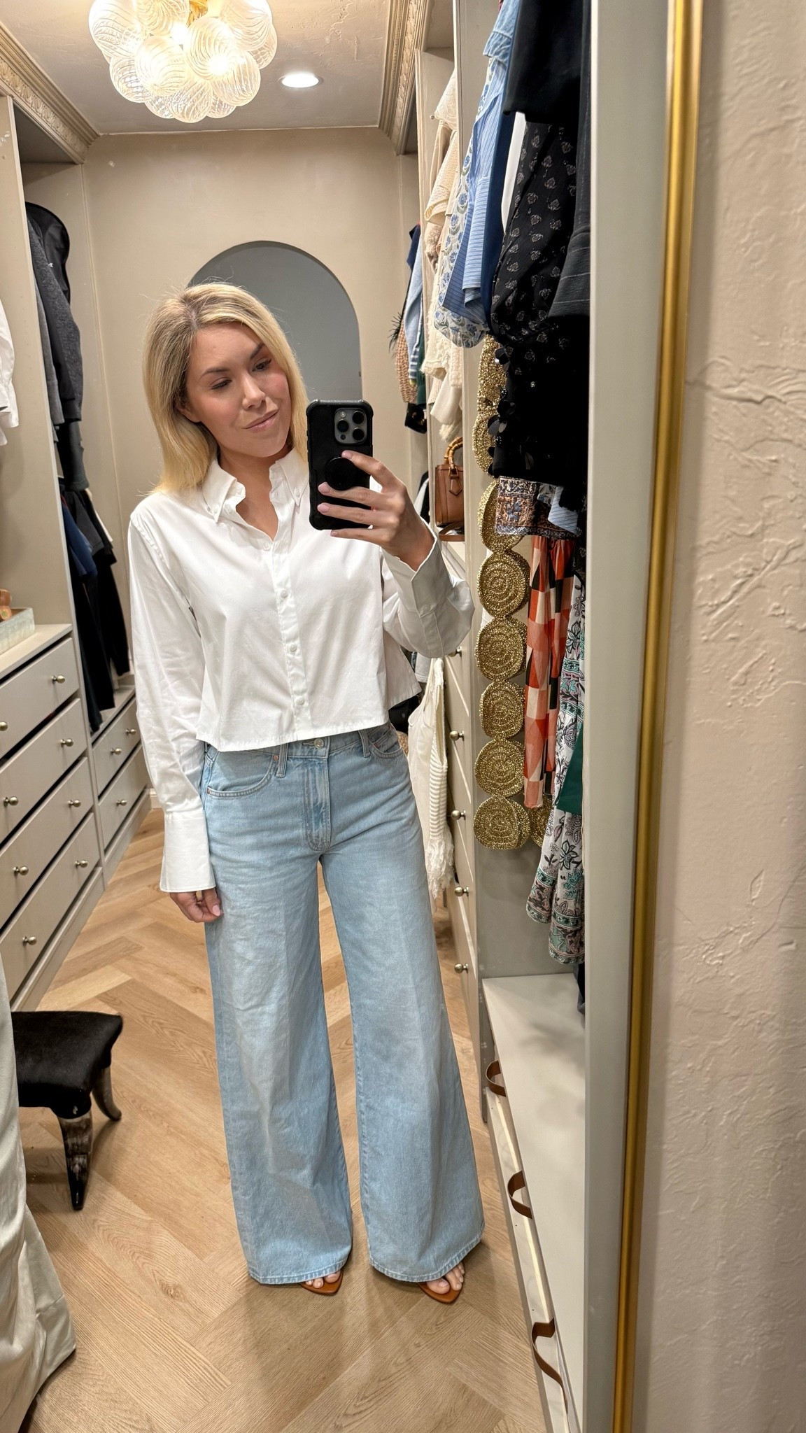 This cropped button down is getting so much wear - I can’t believe how good the quality is!

Jeans are selling out - linked to 2 places that have them!