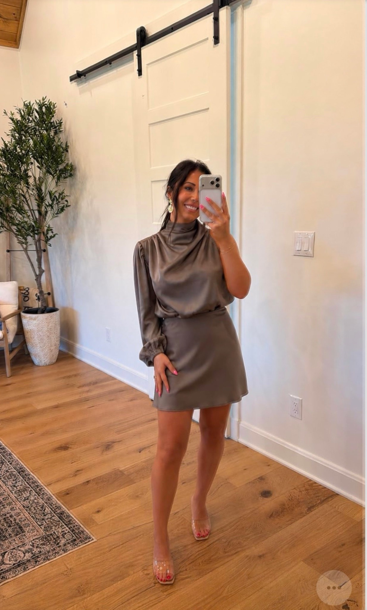 This dress looks so luxe without the luxury price tag! 🤎 The silky fabric, flattering fit, and gorgeous neutral color make it perfect for weddings, date nights, holiday parties, and more. Linked in my LTK! ✨
#LTKStyle #LTKFinds #AmazonFashion #FallFashion #AffordableStyle #DateNightOutfit #NeutralStyle #FashionFinds #LTKUnder50 #OOTD

#LTKootd #LTKHome #LTKSeasonal