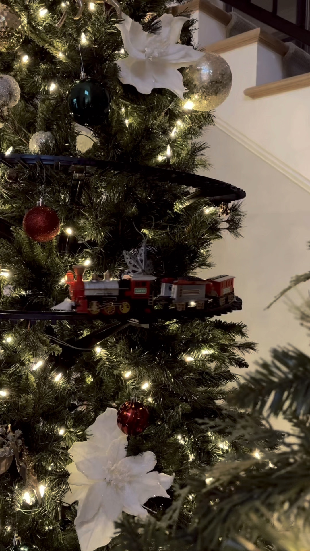 The best Christmas decor I own🎁

#LTKHome #LTKHoliday