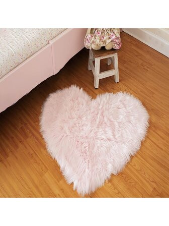 1pc Deluxe Fluffy Faux Wool Heart Shaped Rug, Thick Fur Carpet For Bedroom And Living Room | SHEIN