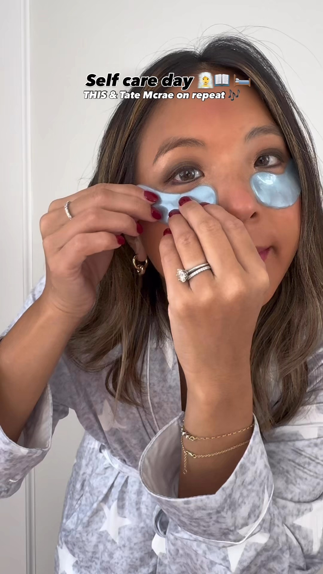 Self-care day 💕 I have Tate Mcrae’s song TIT FOR TAT blasting on repeat 🎶. Using eye masks, lounging in bed & reading in this soft, light-weight robe. ☁️⭐️ Such a needed day to recharge 🥰

My robe is currently on sale for <$20! Soft and comfortable 🙌🏻

#robe #selfcareday #comfystyle #comfortstyle #loungewear

 

#LTKStyleTip #LTKFindsUnder50 #LTKBeauty