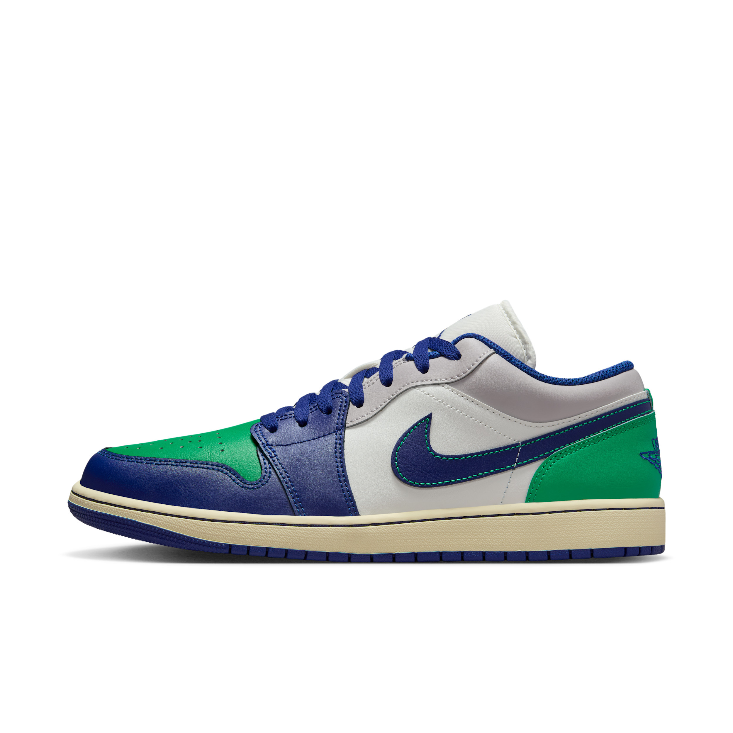Men's Air Jordan 1 Low Shoes in White | 553558-147 | Nike (US)