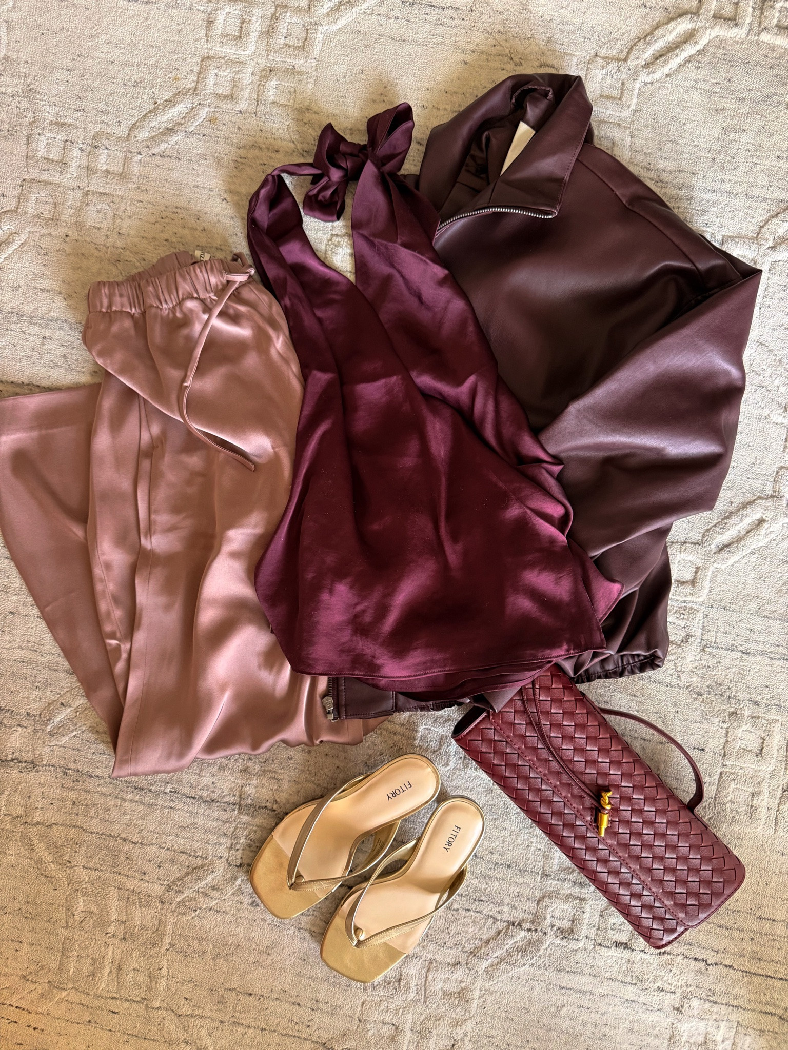 LTKCon conference outfit 
Viral wrinkle free pants

#LTKCon #LTKootd #LTKWorkwear