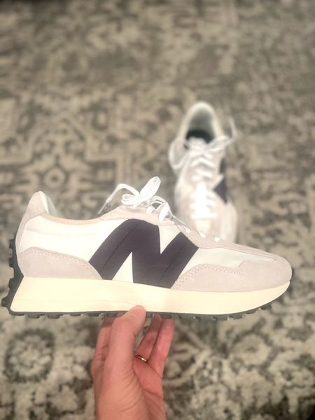 New kicks New Balance ✔️ #newbalance #newbalance327 #327 #fallshoes #athleticwear #tennisshoes 

#LTKunder100