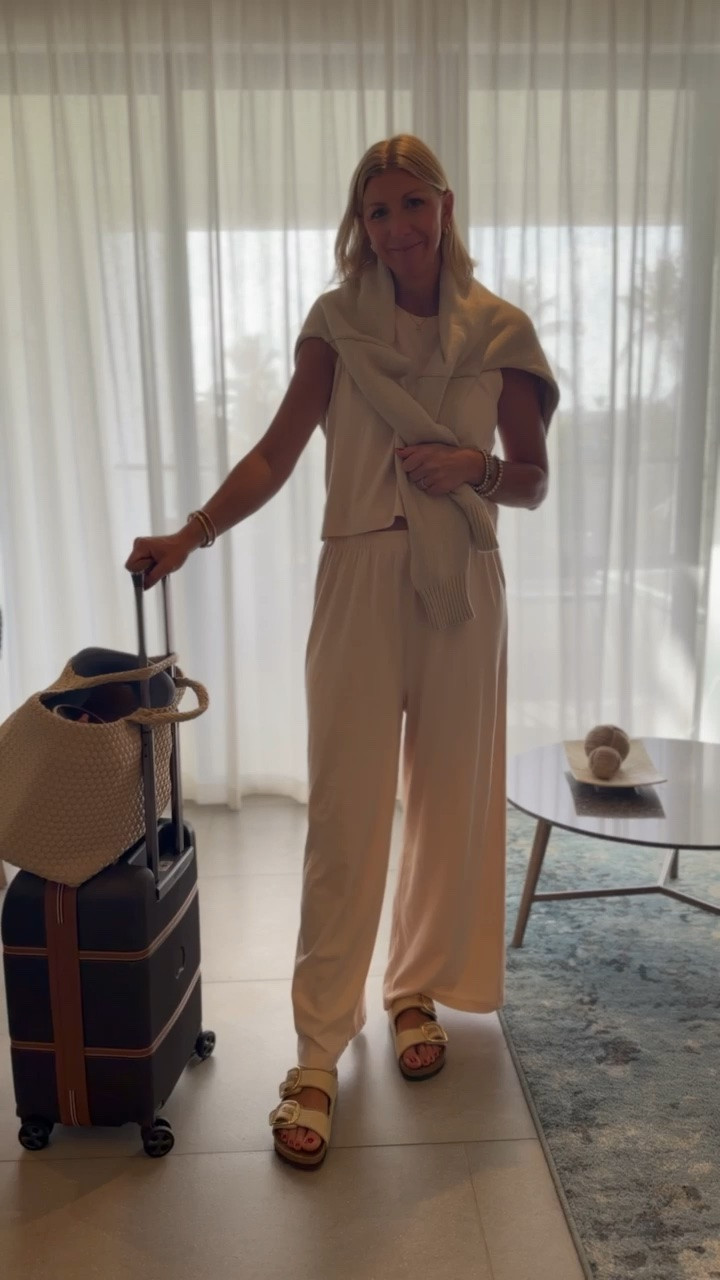 My travel day home look-
100% matching cotton set is elevated and so comfy. 
Sized up to a large (I’m currently 22 weeks pregnant)

#LTKgrwm #LTKootd #LTKdayinmylife