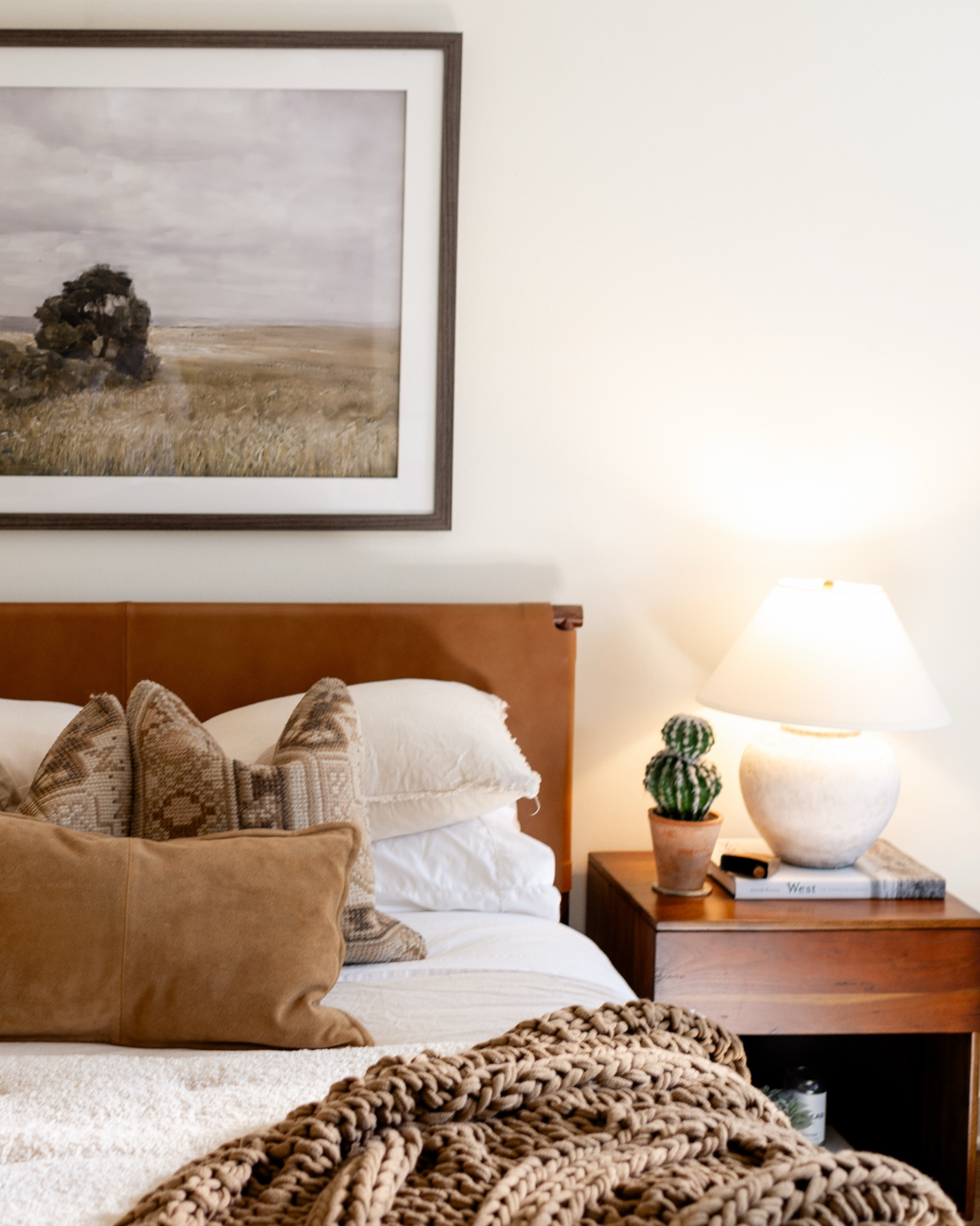 You have no idea how badly I want to chop that middle pillow. 🤪 