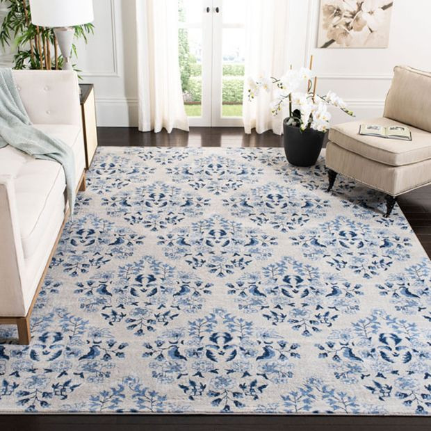 BEAUTIFUL BLUES PATTERNED AREA RUG | Antique Farm House