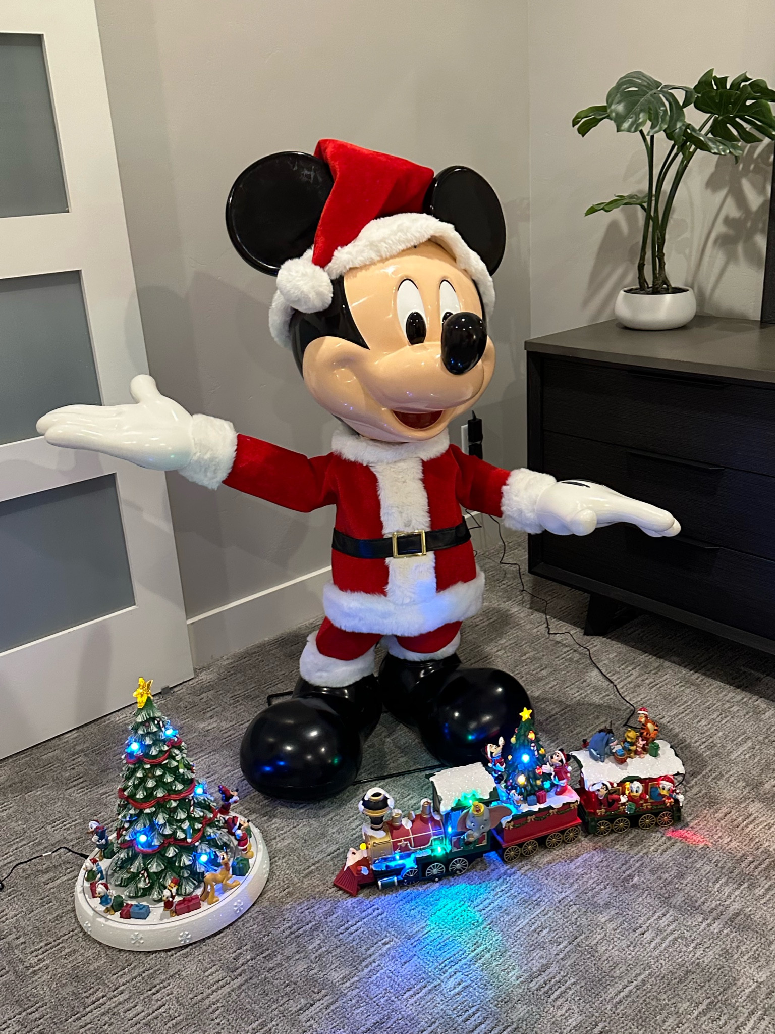 RæTurn　Mickey family セット Amazon.co.jp: POP MART ミッキーファミリー キュート