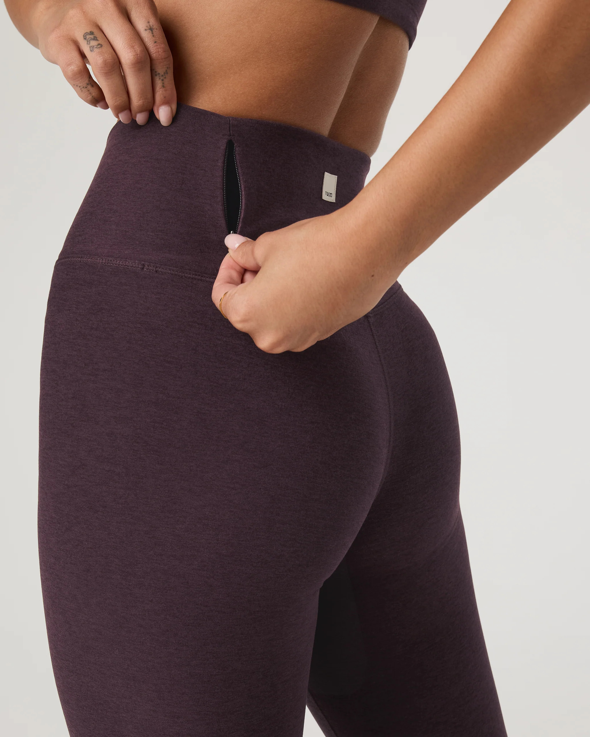 Clean Elevation Legging - Short | Raisin Heather Leggings | Vuori | Vuori Clothing (US & Canada)