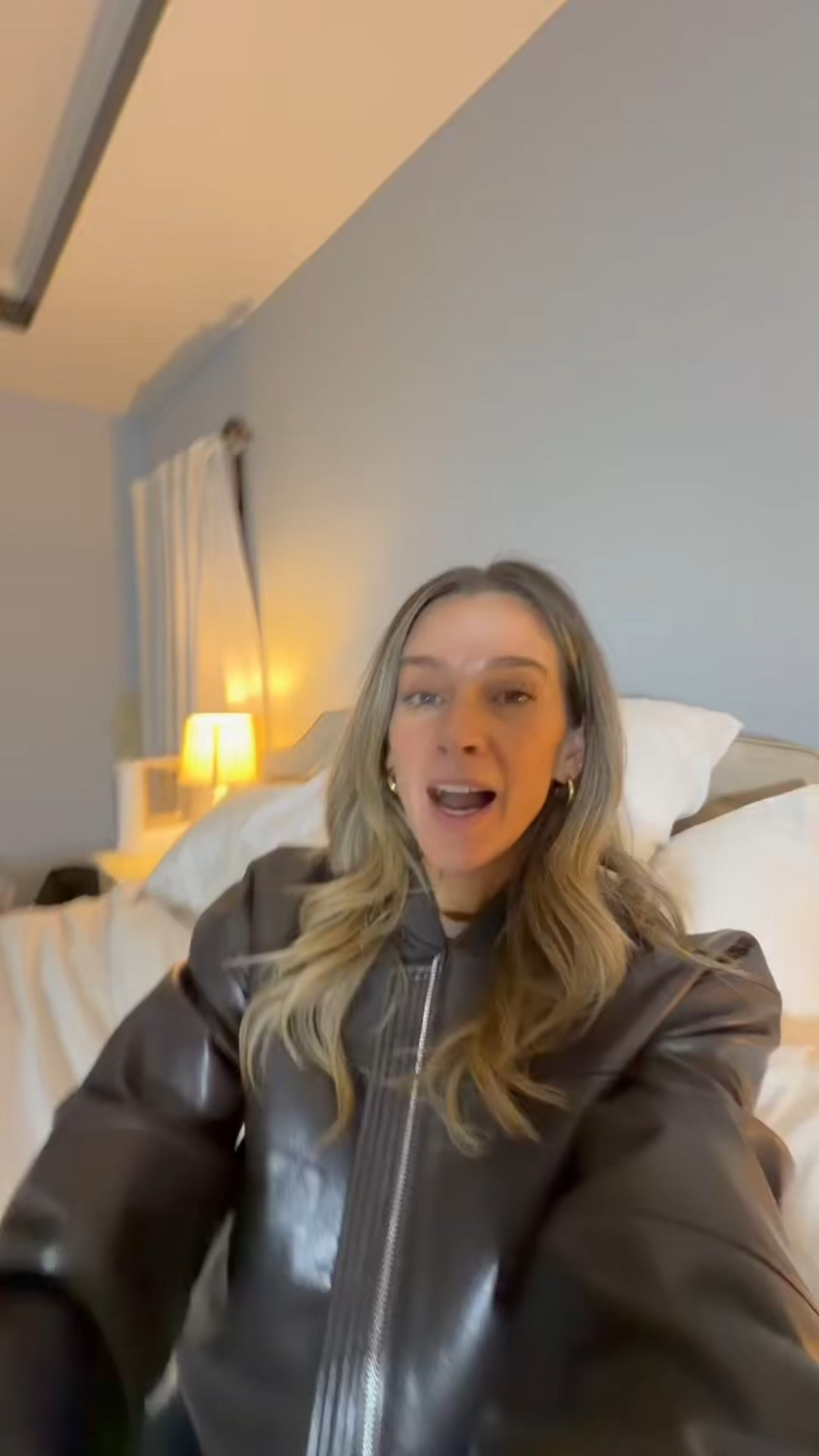 Vlogmas day 7! Pack with me for a trip to NYC

fashion, trendy fashion, winter fashion, sweaters, winter outfit, cold weather outfit, christmas sweater, trendy winter fashion, travel, nyc fashion, cold fashionn

#LTKootd #LTKHoliday #LTKvlog