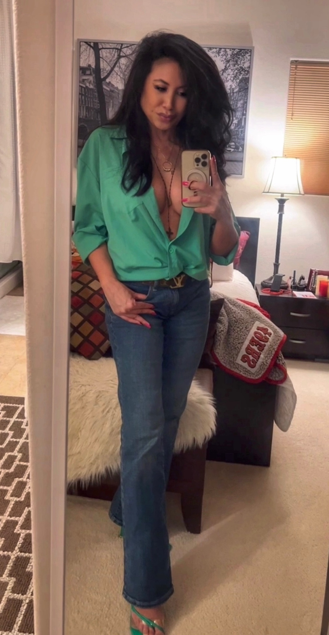 I’m 5’3 128 lbs and wearing the top in medium for a looser fit  

#LTKover40 #LTKstyletip #LTKU