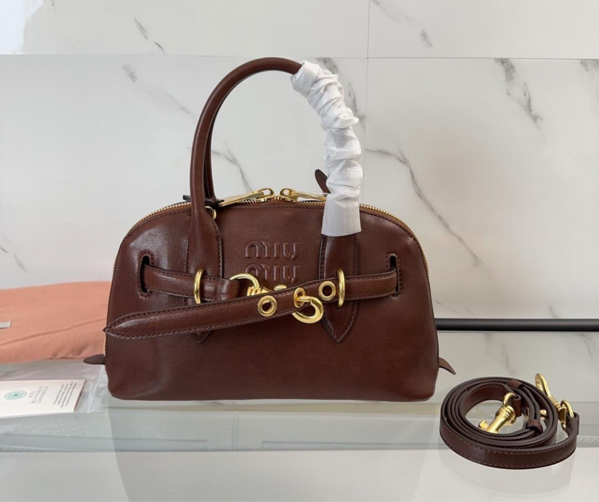 Top
Leather
28x16x10cm

#LTKItBag #LTKGiftGuide #LTKHoliday