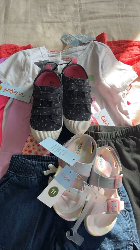 Little girl’s Target haul during circle week! 🌼

*sneakers not included in circle week

#circleweek #target #littlegirlsclothing #girlclothing #summerfinds #kidssummer



#LTKkids #LTKxTarget #LTKsalealert