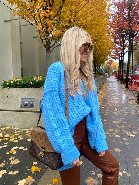 Fall sweaters! All the chunky knit sweaters you need this fall all under $100 

#LTKstyletip #LTKfindsunder100 #LTKSeasonal