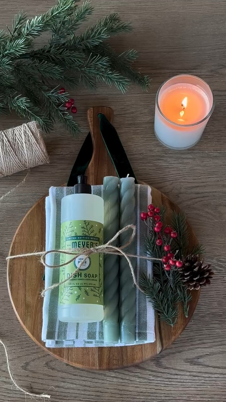 Something I feel like I always am behind on is getting teacher gifts for the holiday season.. this was easy to put together and can also be a great hostess gift🎄⭐️ #holidayseason #merry #clean #amazonfinds #giftideas #collectedco


#LTKGiftGuide #LTKHoliday #LTKSeasonal