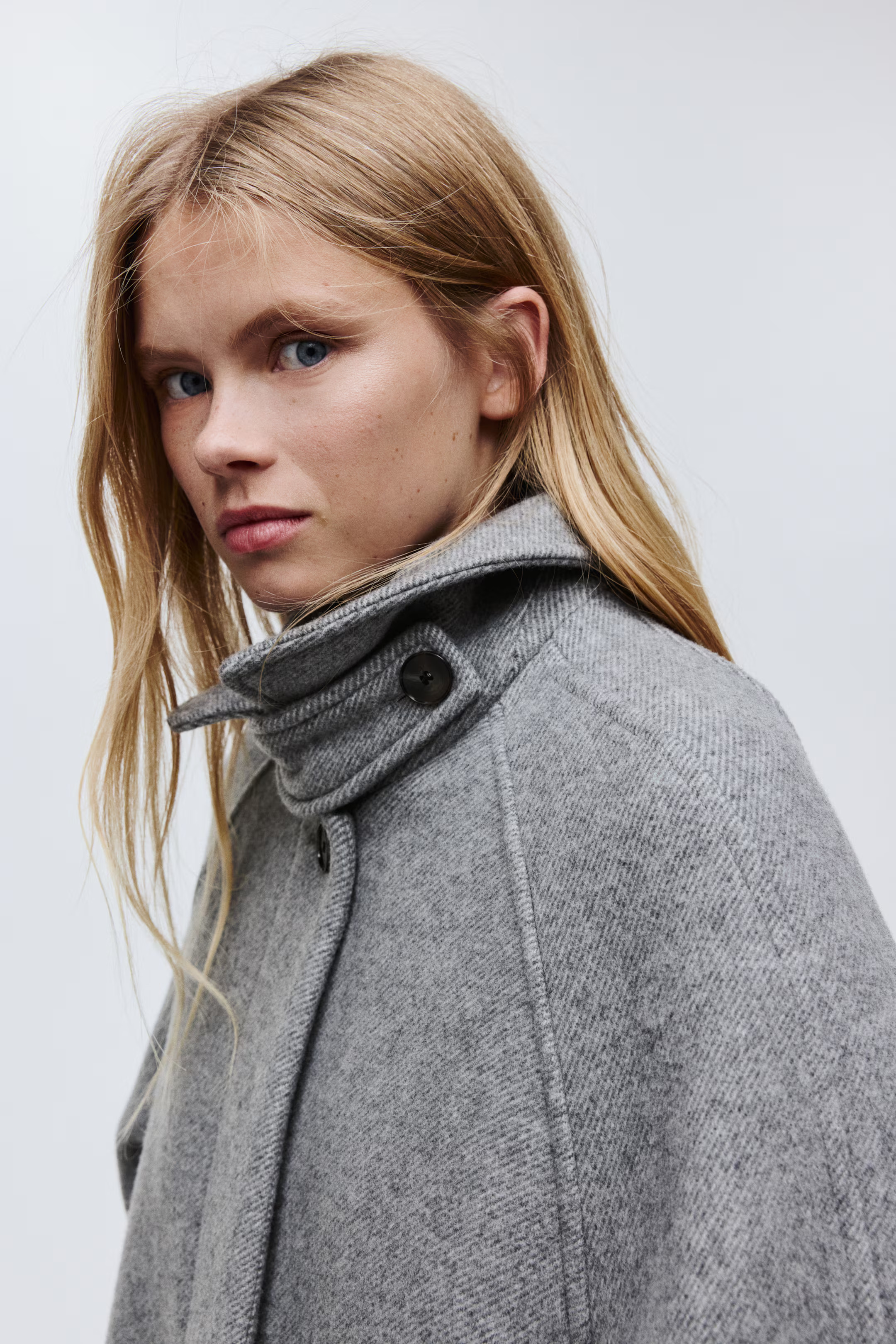 Oversized wool-blend coat | H&M (UK, MY, IN, SG, PH, TW, HK)