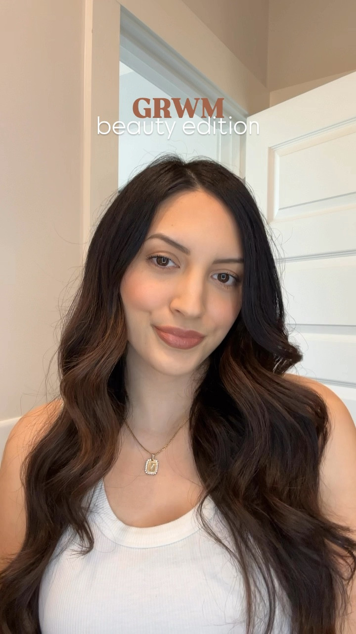 Here I’m sharing my current makeup routine. Lots of the same items but with a few new additions! This lip combo is my favorite at the moment!

Nars foundation: Gobi 
Tarte Concealer: 22N
Laura Mercier ultra-blue powder: translucent 
Tarte bronzer: park ave princess
Tarte blush: exposed 
Tarte mascara
Anastasia Brow Wiz: medium brown
Tarte tease mini eyeshadow palette
Makeup Forever Lip liner: 606 wherever walnut
Charlotte Tilbury Lipstick: Icon Baby


#LTKVideo #LTKFindsUnder50 #LTKBeauty