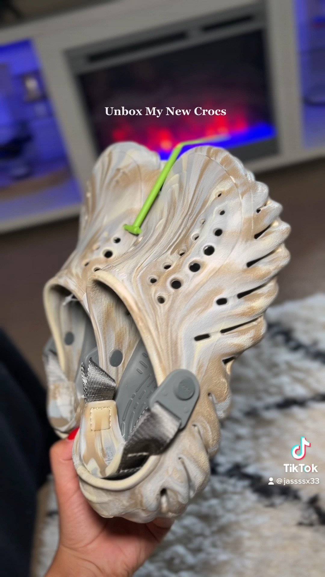 Unbox my Crocs #crocs #fyp #ltk #unboxing
