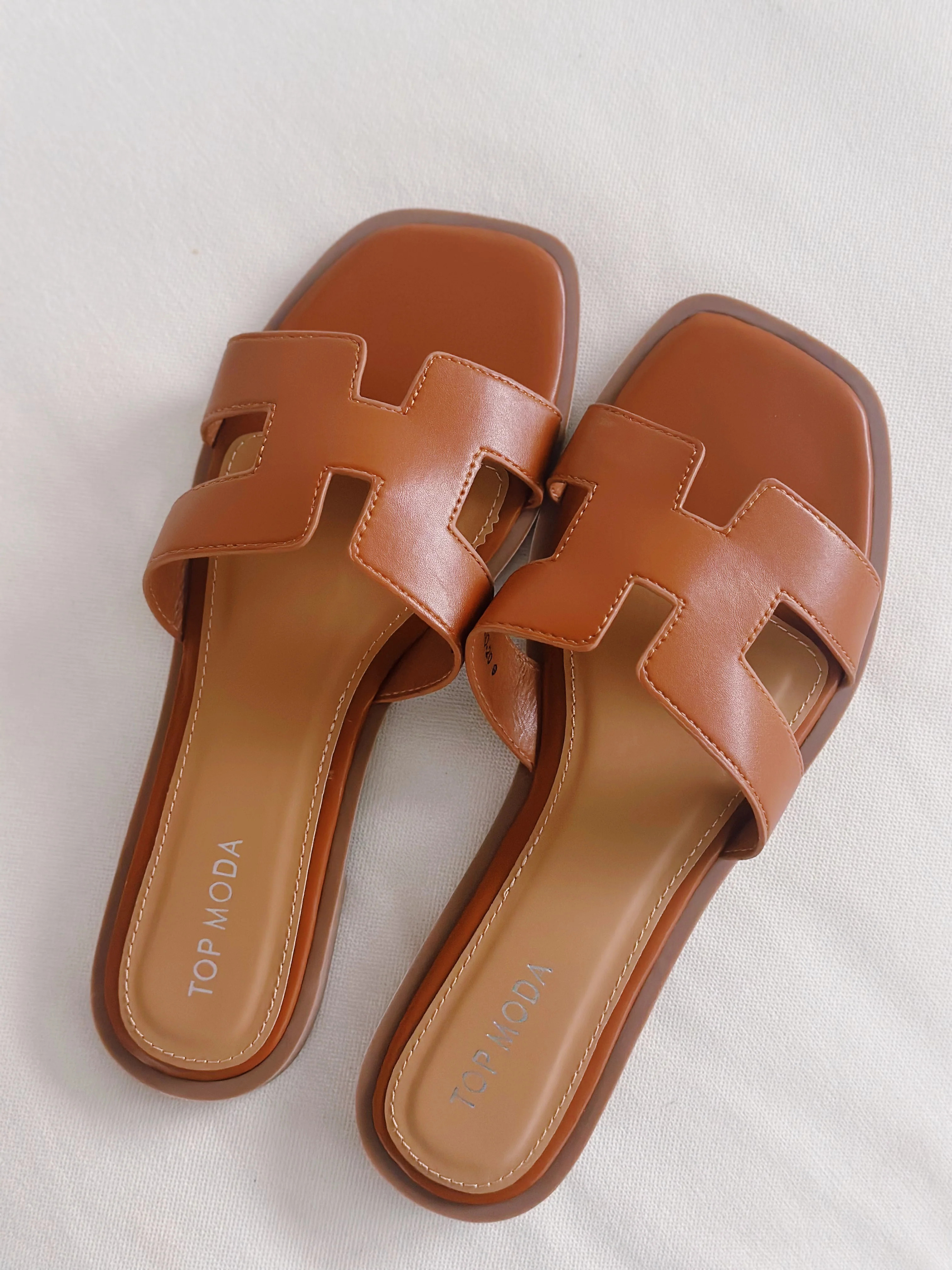 H Sandals - Tan 5.5 | Fancyd Boutiqe