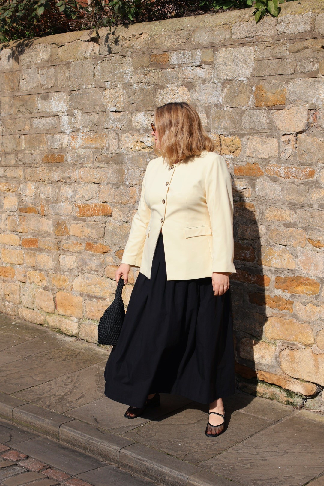 Fool’s spring: Butter lemon jacket and black midi skirt. 

Midsize outfit, spring outfit, butter yellow, M&S outfit, mesh flats, Sézane shoes, work outfit 




#LTKuk #LTKspring #LTKmidsize